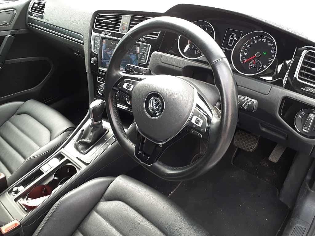 Volkswagen Golf TSI HIGH LINE BMT