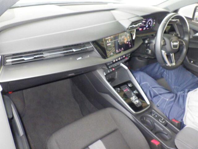 Audi A3 Sedan 30TFSI ADVANCED