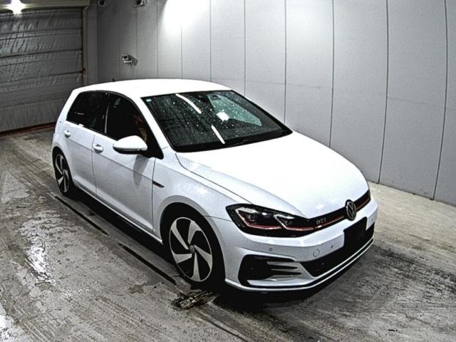 Volkswagen GOLF GTI DCC PACKAGE