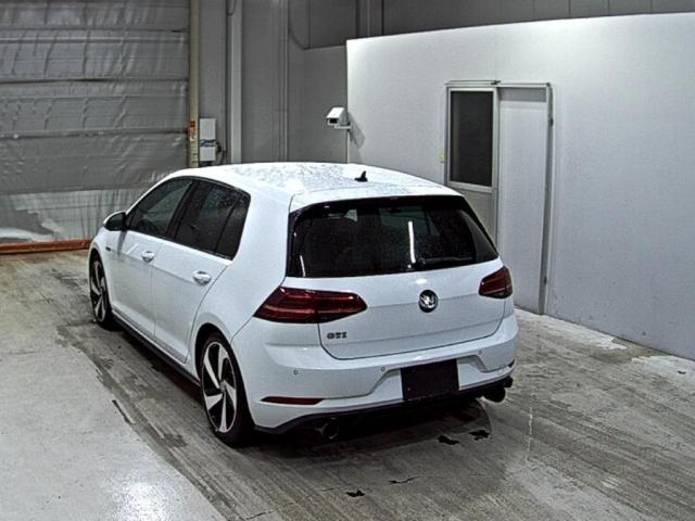 Volkswagen GOLF GTI DCC PACKAGE