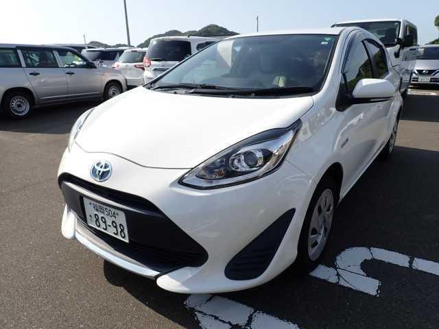 Toyota Aqua L