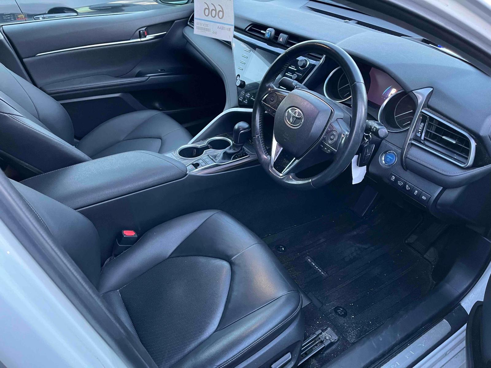 Toyota Camry G LEATHER PACKAGE