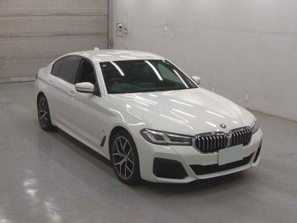 BMW 5 Series 4d 530E M-SPORT EDITION JOY+
