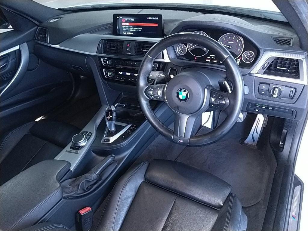 BMW 330E E M-SPORTS I-PEFORMANCE