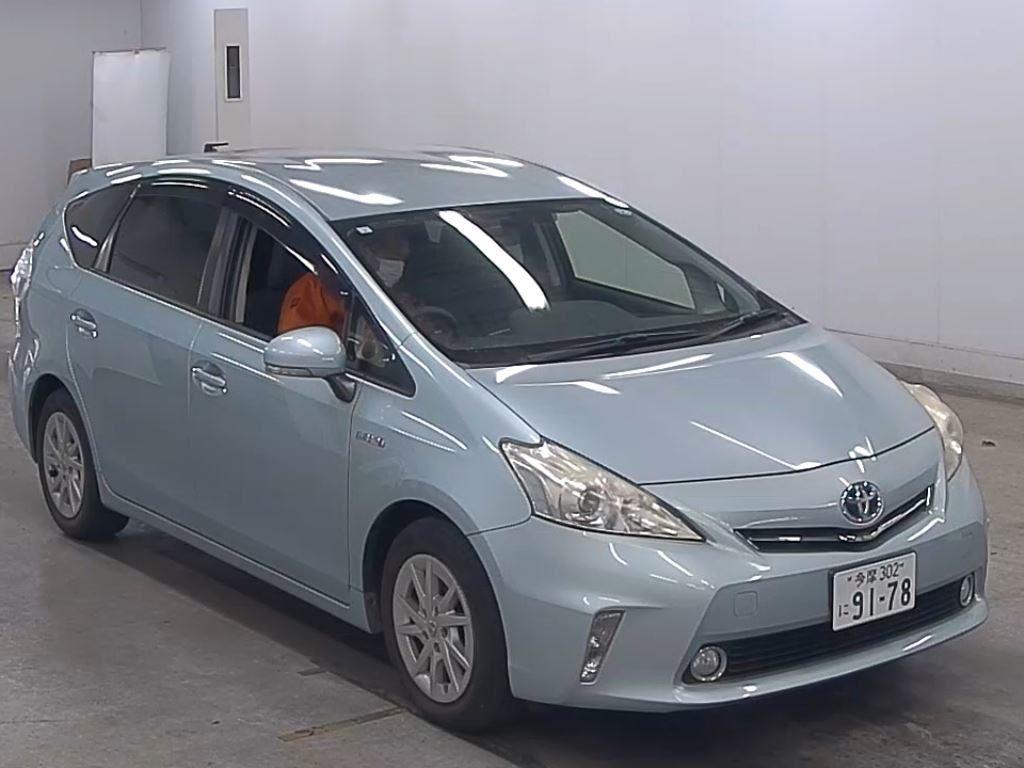Toyota Prius ALPHA S