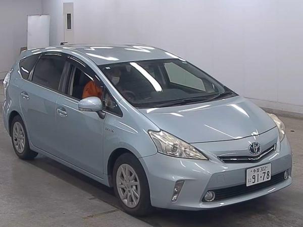 Toyota Prius ALPHA S