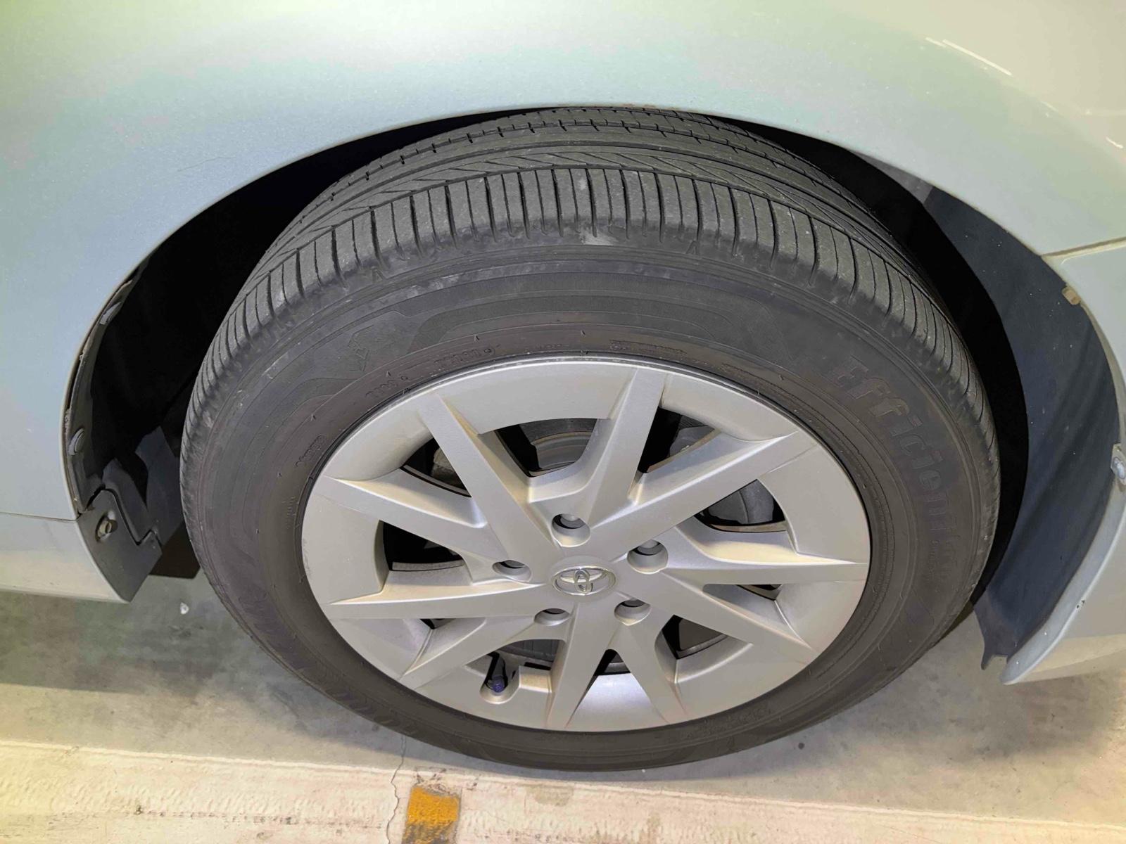 Toyota Prius ALPHA S