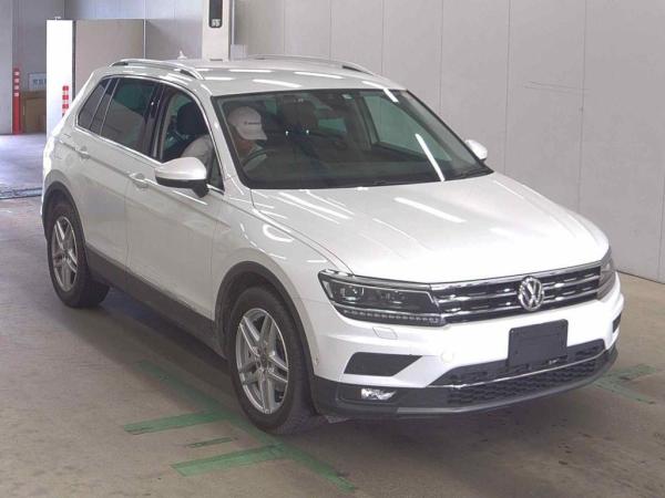 Volkswagen Tiguan TDI4 MOTION HIGH LINE