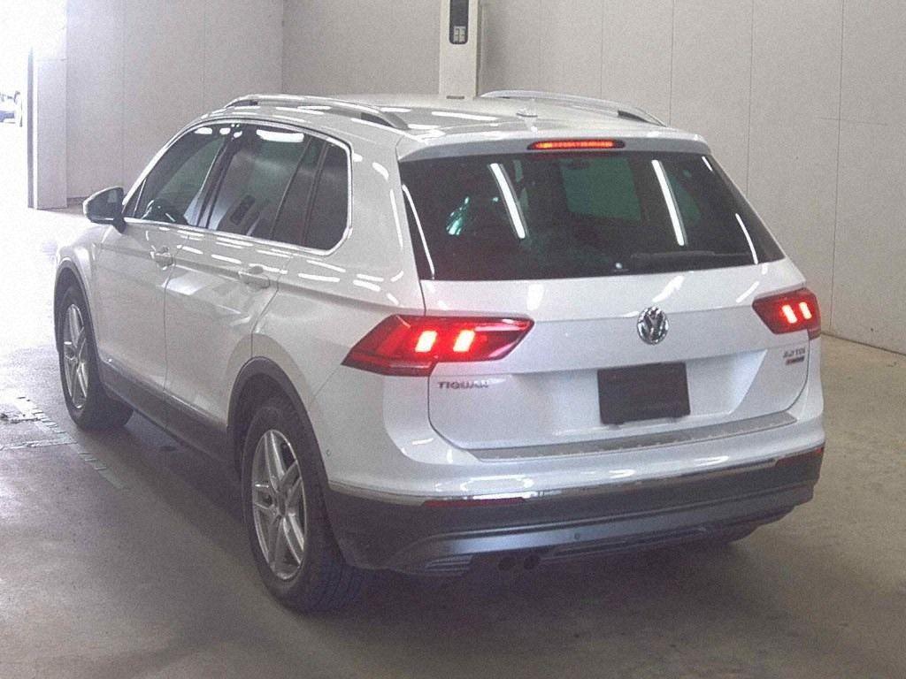 Volkswagen Tiguan TDI4 MOTION HIGH LINE