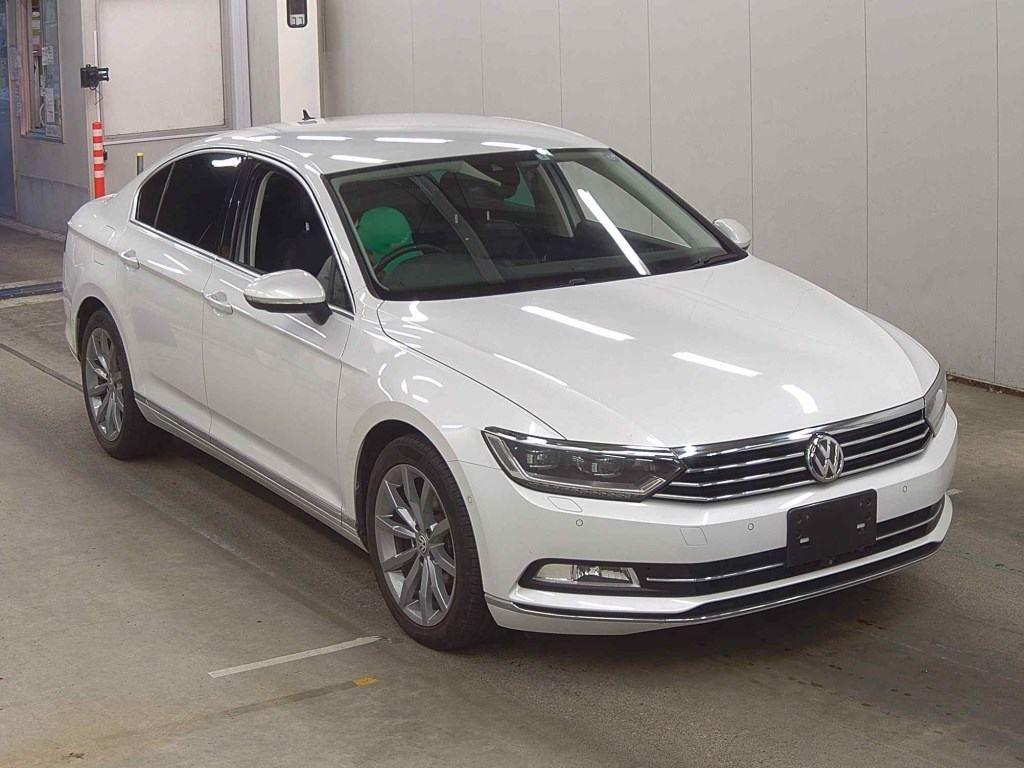 Volkswagen Passat TDI HIGH LINE