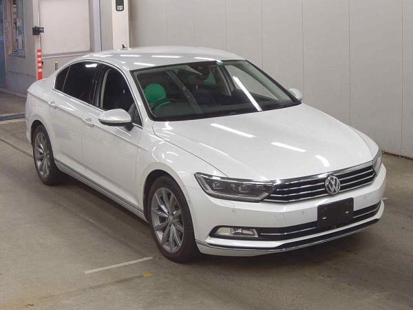 Volkswagen Passat TDI HIGH LINE