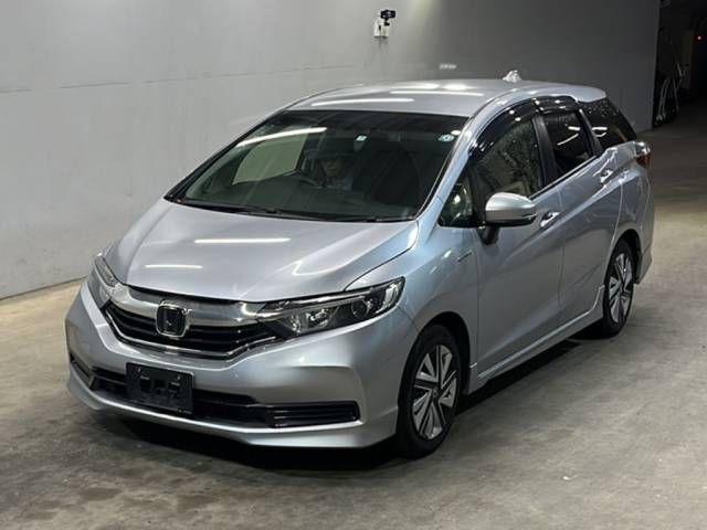 Honda Shuttle HYBRID HONDA SENSING