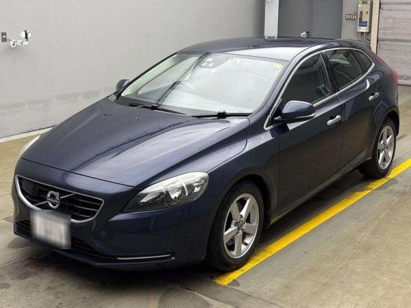 Volvo V40 T4