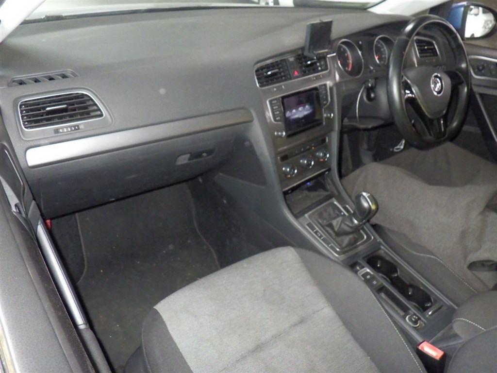 Volkswagen Golf TSITORENBMOSHON TECH