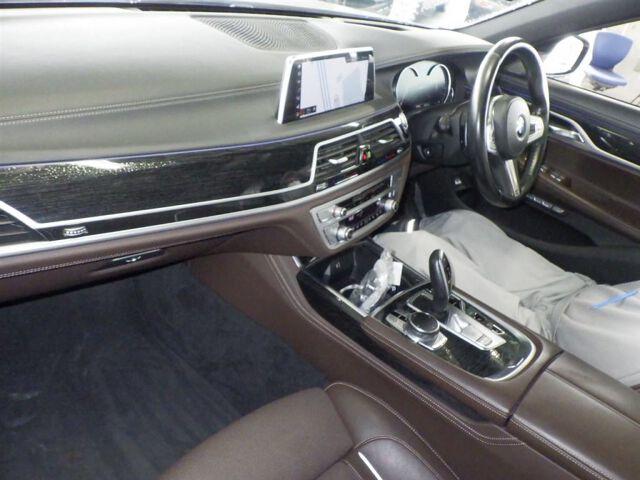 BMW 7 Series 740E IPERFORMANCE M-SPORT
