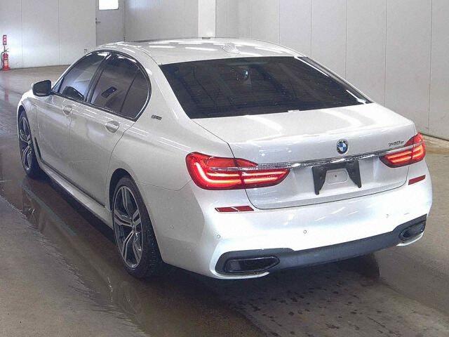 BMW 7 Series 740E IPERFORMANCE M-SPORT