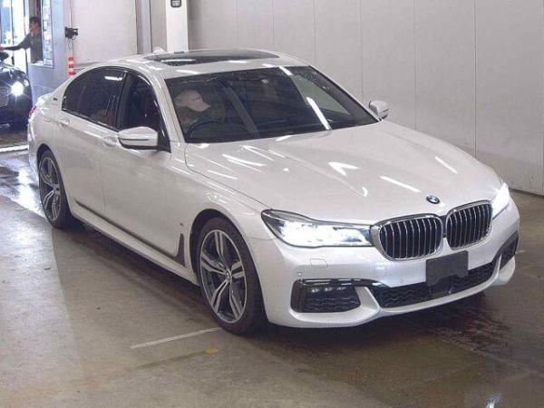 BMW 7 Series 740E IPERFORMANCE M-SPORT