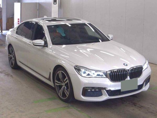 BMW 7 Series 740E IPERFORMANCE M-SPORT