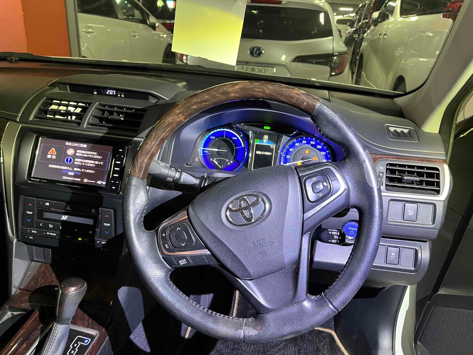 Toyota Camry HV G-P PRE BLAK