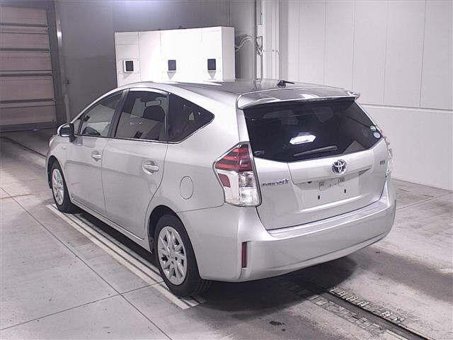 Toyota Prius ALPHA S