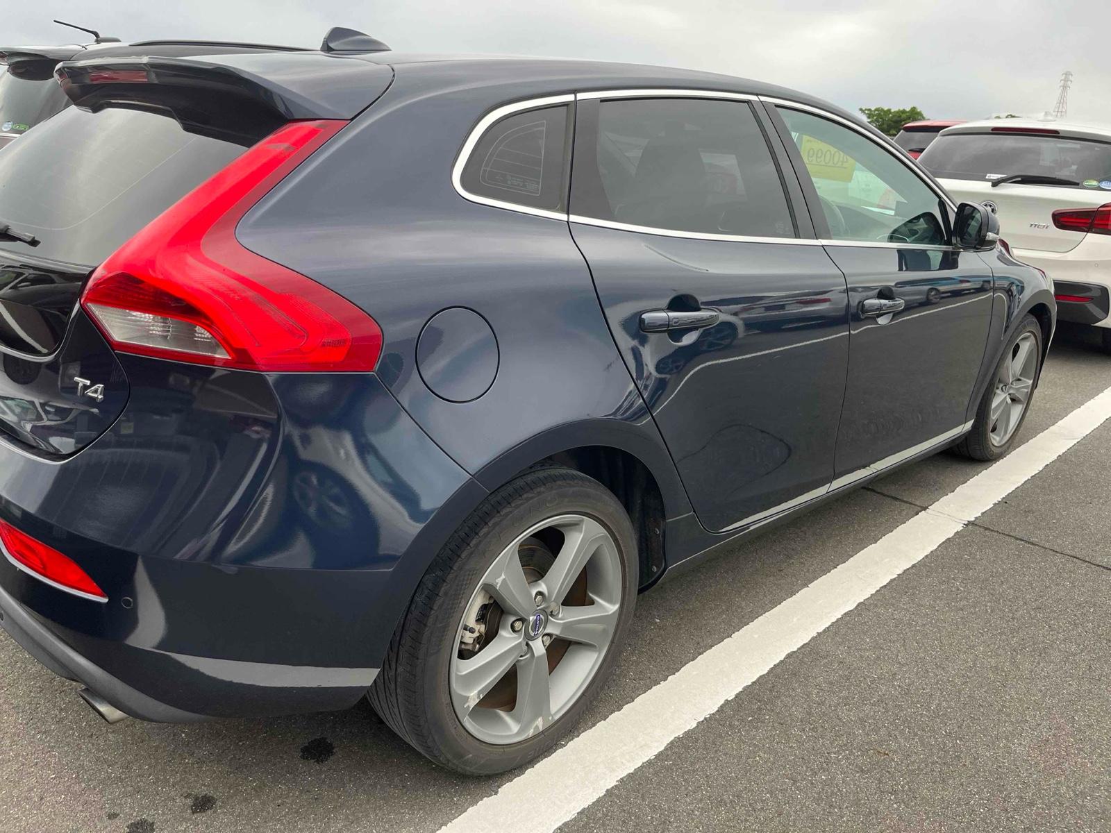 Volvo V40 T4SE