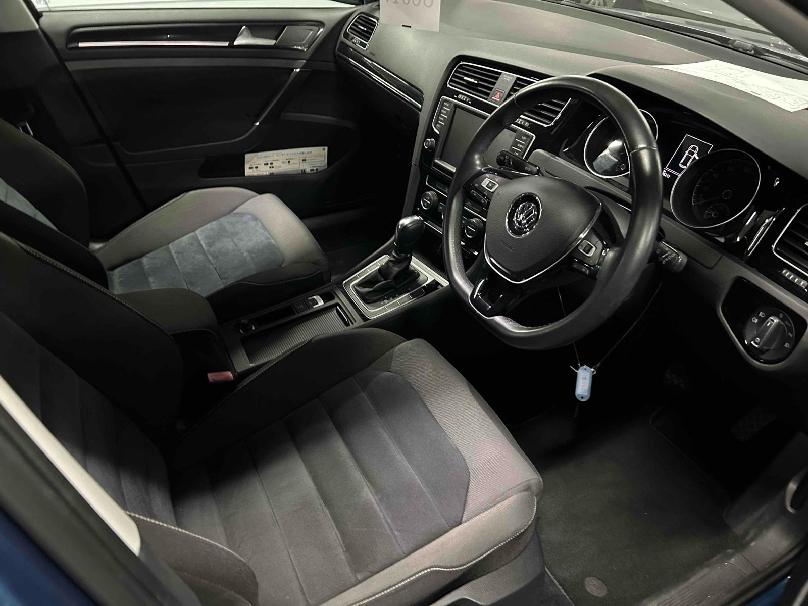 Volkswagen Golf TSI HIGH LINE BLUE TECH