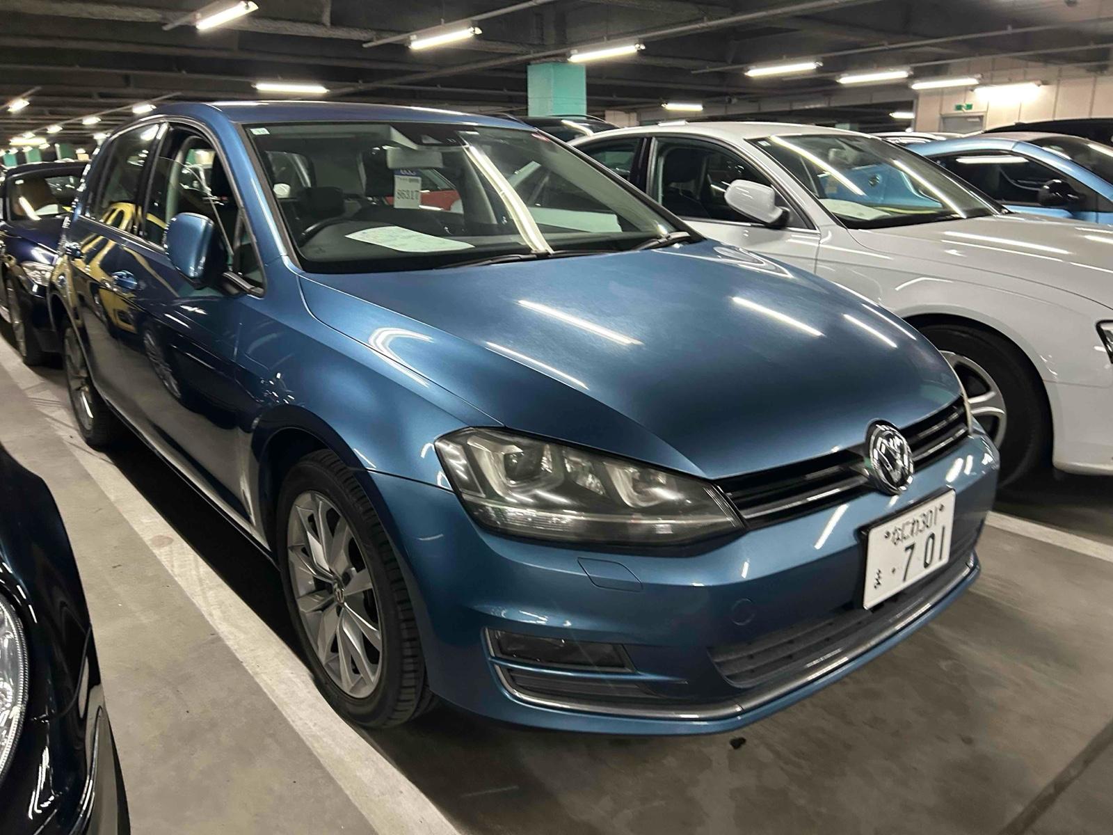 Volkswagen Golf TSI HIGH LINE BLUE TECH