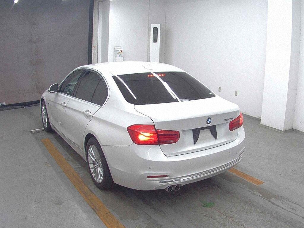 BMW 3 Series 4d 320D LUXURY
