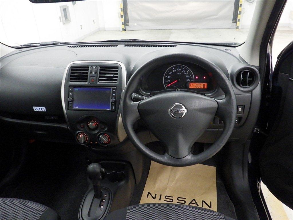 Nissan MARCH S