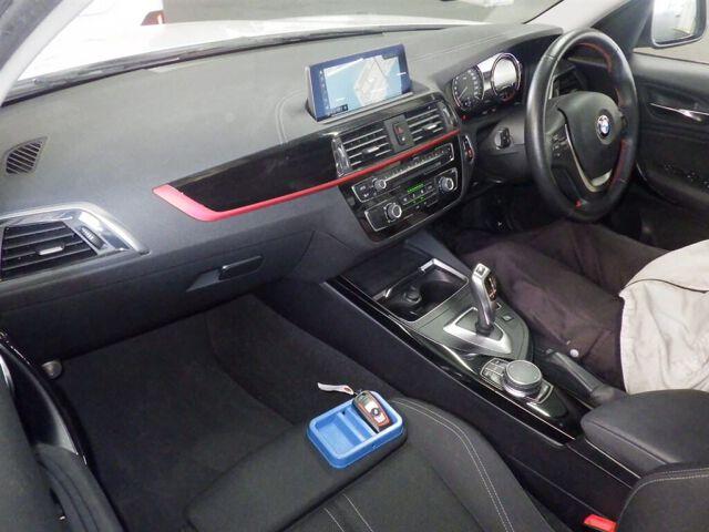 BMW 1 Series 5d 118D SPORT