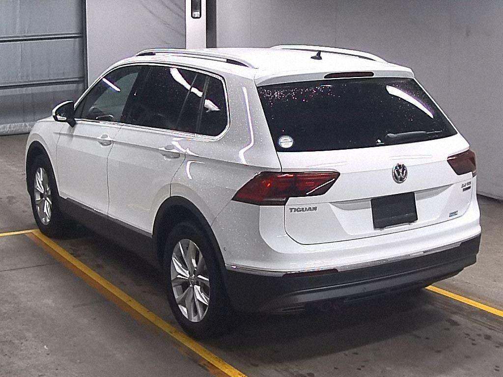 Volkswagen Tiguan TDI 4MOTION HIGH LINE