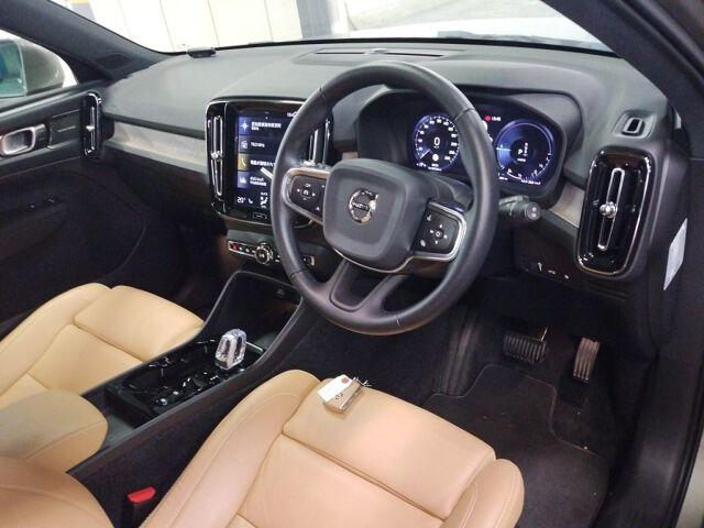 Volvo XC40 RECHARGE PLUG-IN HYBRID T5 INS