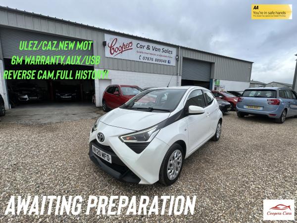 Toyota AYGO 1.0 VVT-i x-play Hatchback 5dr Petrol Manual Euro 6 (71 ps)
