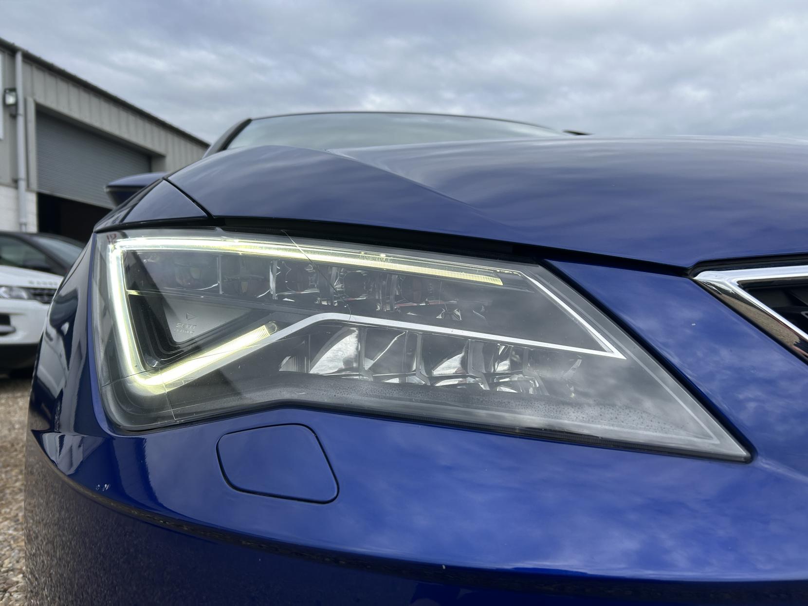 SEAT Leon 2.0 TDI XCELLENCE Technology Hatchback 5dr Diesel Manual Euro 6 (s/s) (150 ps)