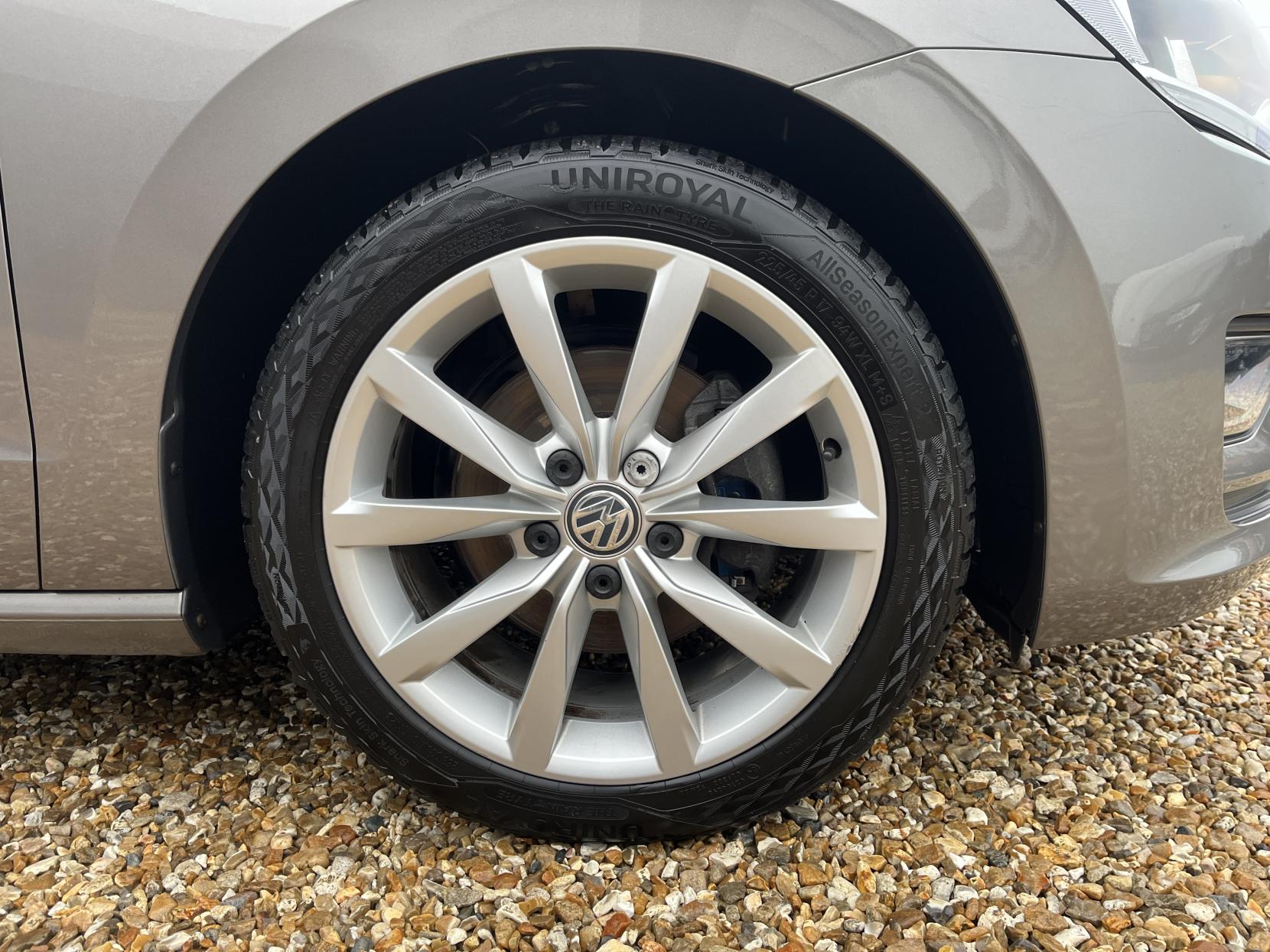 Volkswagen Golf SV 1.4 TSI BlueMotion Tech ACT GT MPV 5dr Petrol Manual Euro 6 (s/s) (150 ps)