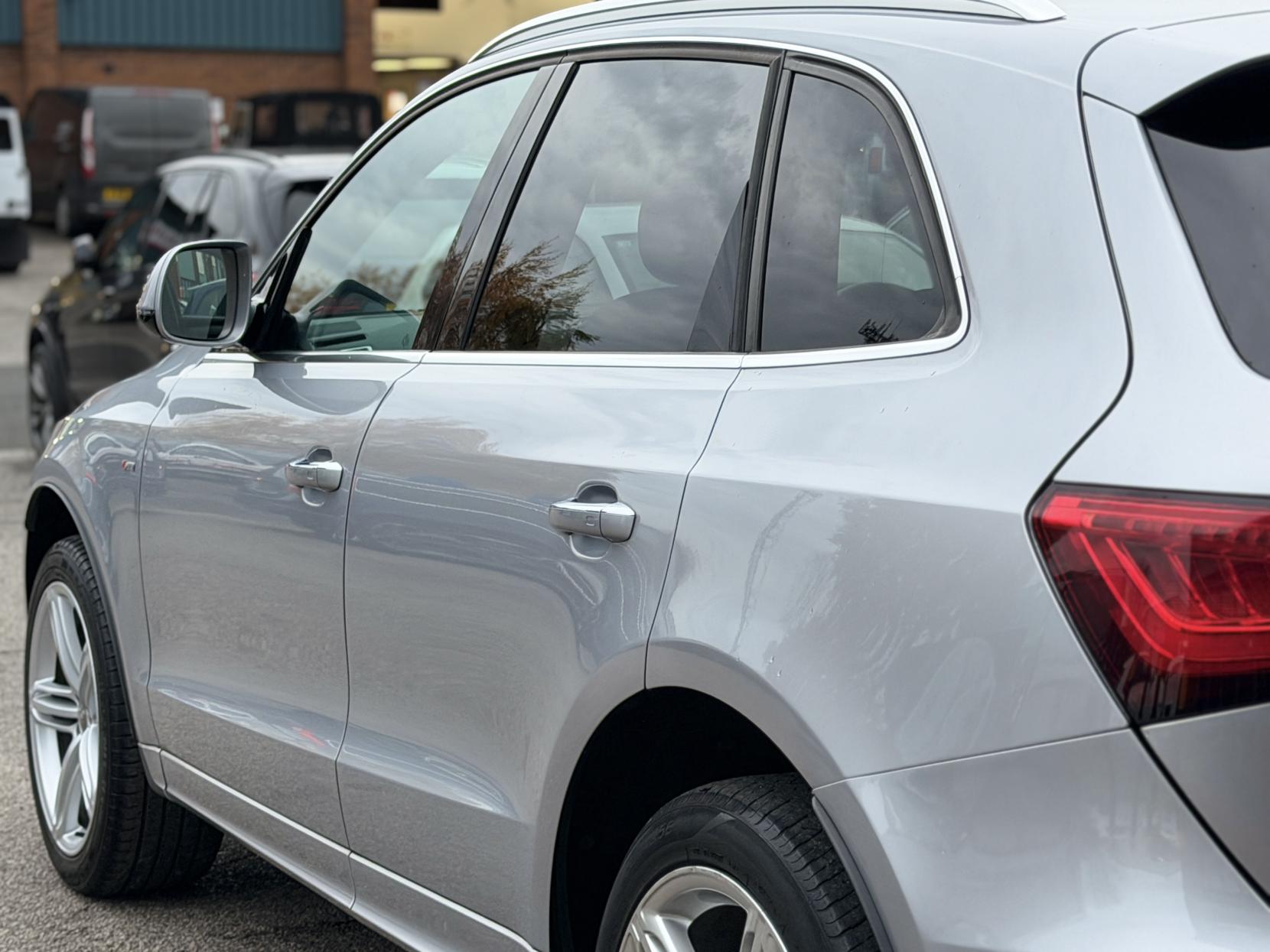 Audi Q5 2.0 TDI S line Plus SUV 5dr Diesel S Tronic quattro Euro 6 (s/s) (190 ps)