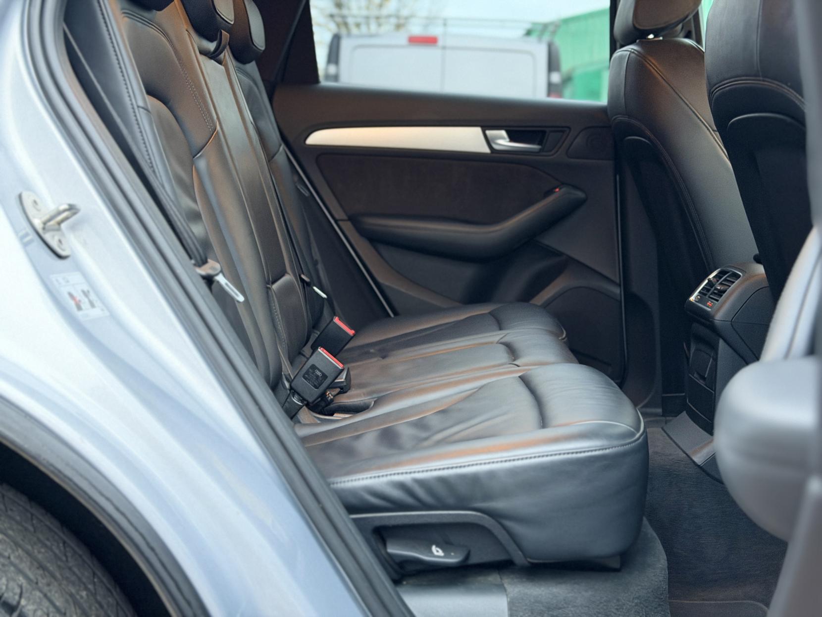 Audi Q5 2.0 TDI S line Plus SUV 5dr Diesel S Tronic quattro Euro 6 (s/s) (190 ps)