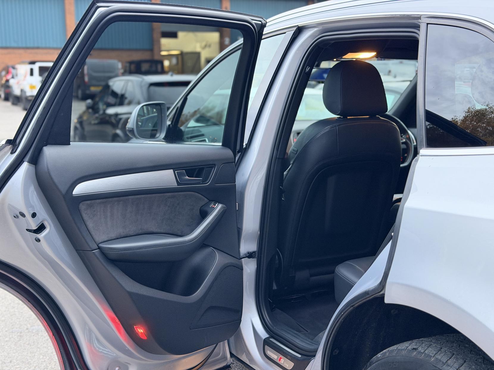 Audi Q5 2.0 TDI S line Plus SUV 5dr Diesel S Tronic quattro Euro 6 (s/s) (190 ps)