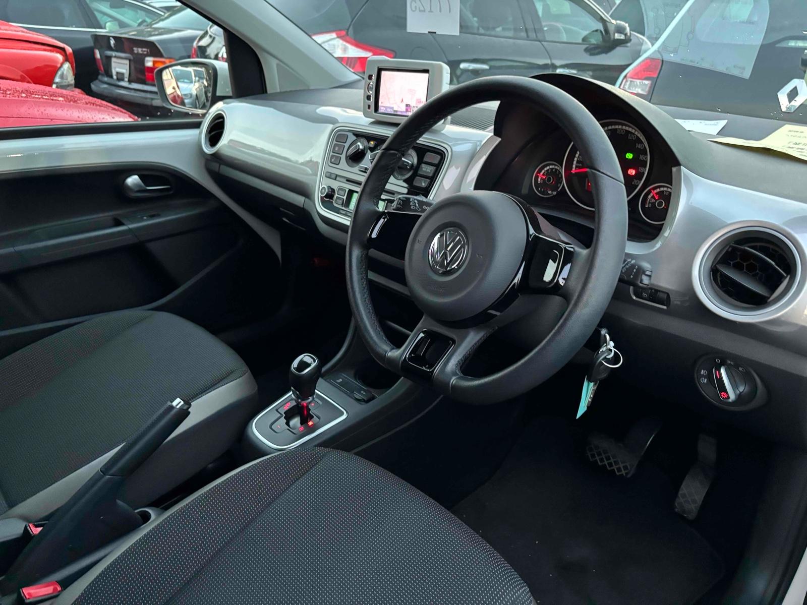 Volkswagen up! 1.0 High up! Hatchback 5dr Petrol Manual Euro 5 (75 ps)