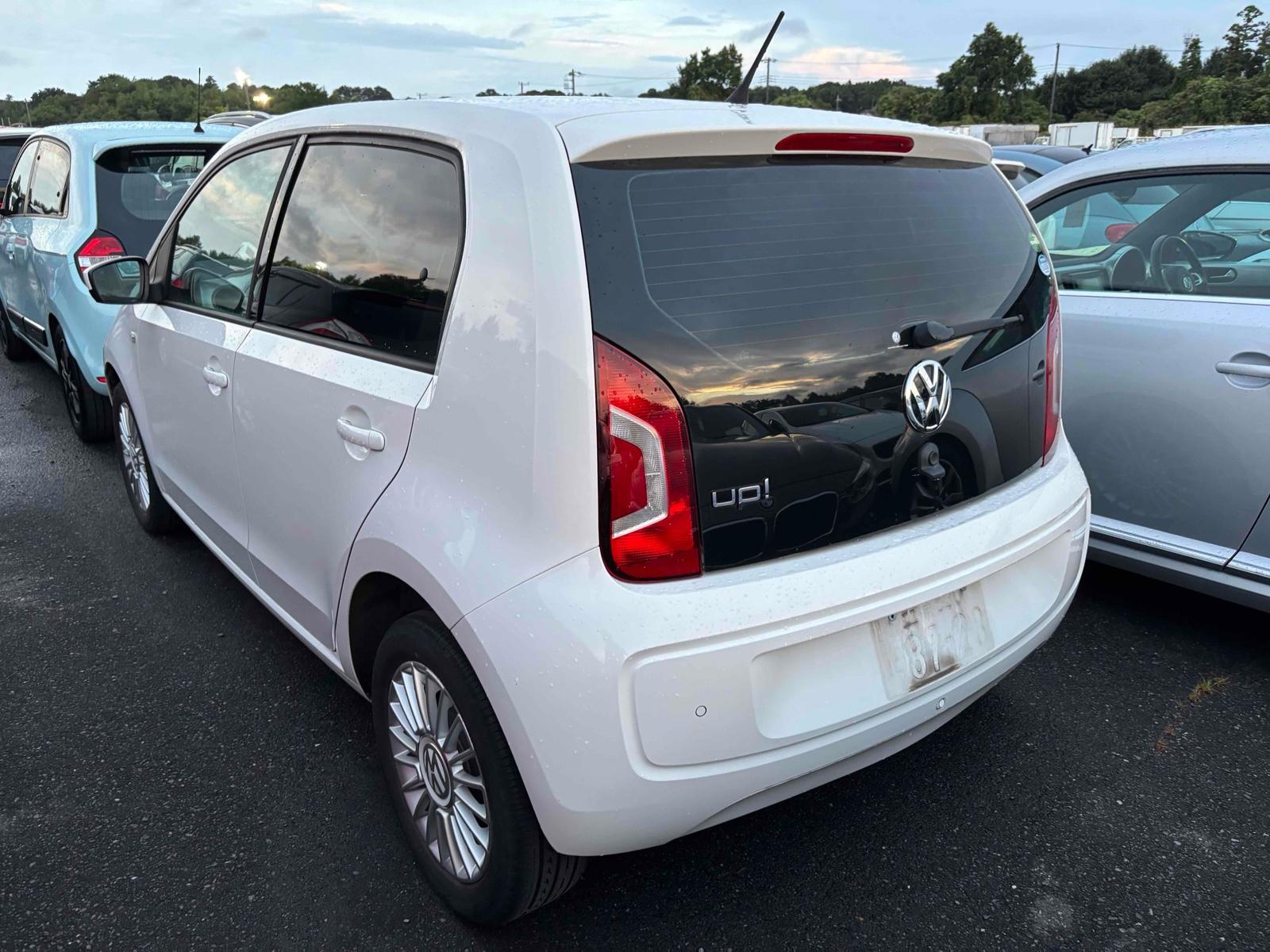 Volkswagen up! 1.0 High up! Hatchback 5dr Petrol Manual Euro 5 (75 ps)