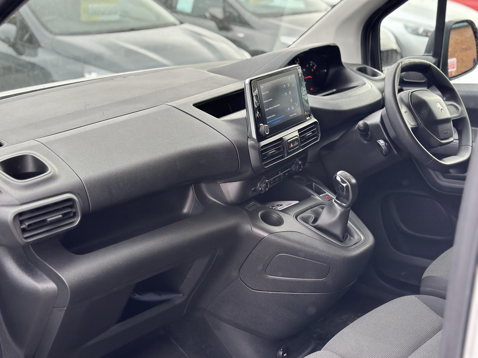 Peugeot Partner 1.5 BlueHDi 650 Professional Standard Panel Van 5dr Diesel Manual SWB Euro 6 (s/s) (75 bhp)