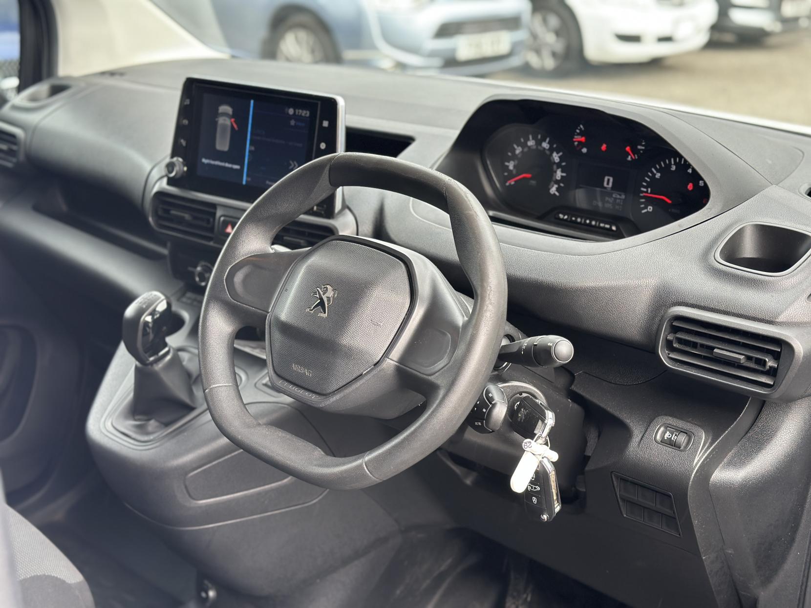 Peugeot Partner 1.5 BlueHDi 650 Professional Standard Panel Van 5dr Diesel Manual SWB Euro 6 (s/s) (75 bhp)