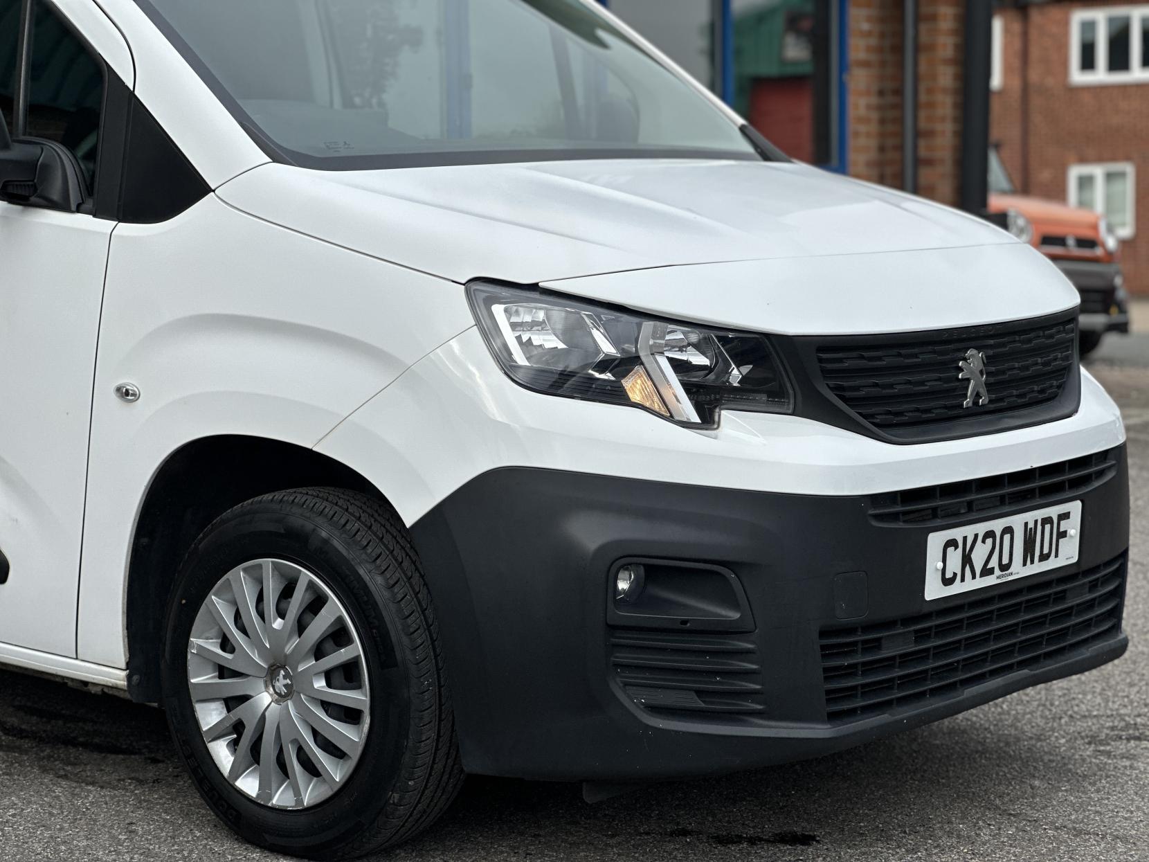 Peugeot Partner 1.5 BlueHDi 650 Professional Standard Panel Van 5dr Diesel Manual SWB Euro 6 (s/s) (75 bhp)