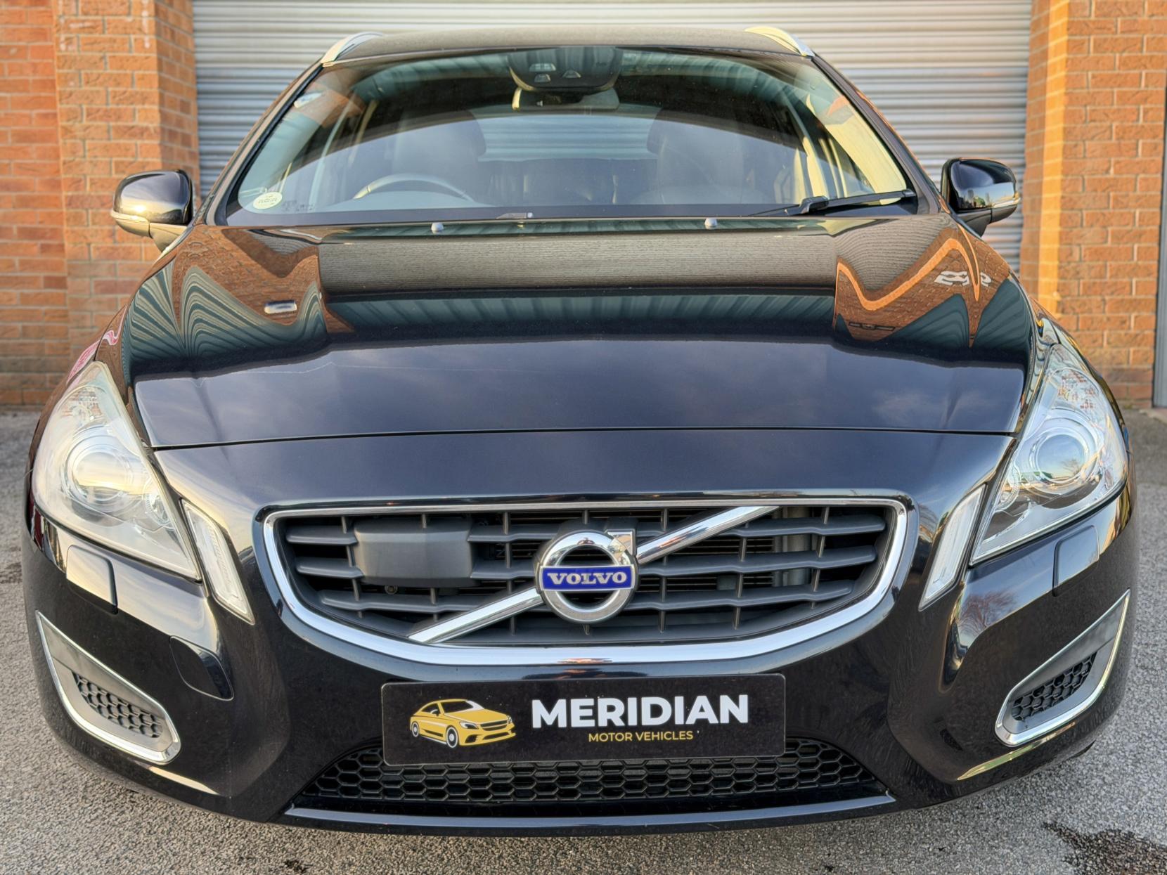 Volvo V60 1.6 T4 SE Lux Nav Estate 5dr Petrol Powershift Euro 5 (180 ps)