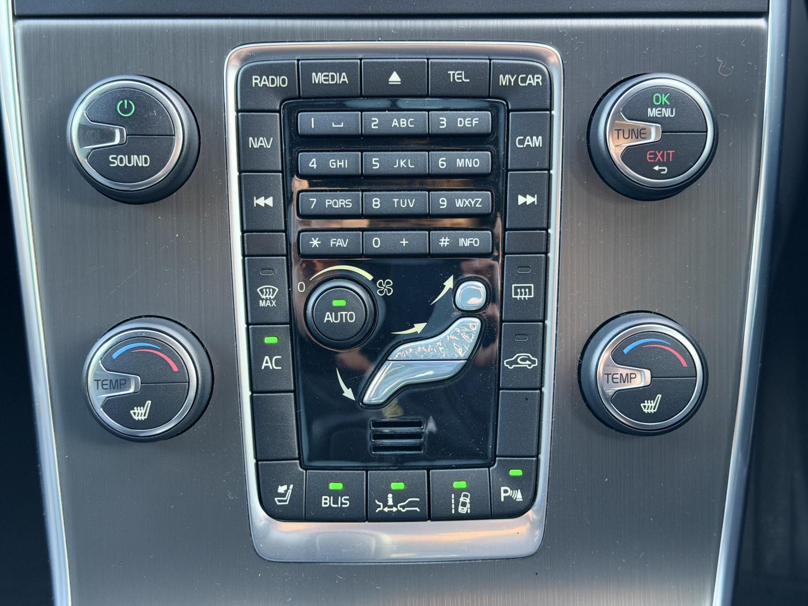 Volvo V60 1.6 T4 SE Lux Nav Estate 5dr Petrol Powershift Euro 5 (180 ps)