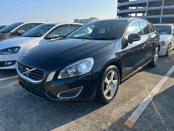 Volvo V60 1.6 T4 SE Lux Nav Estate 5dr Petrol Powershift Euro 5 (180 ps)