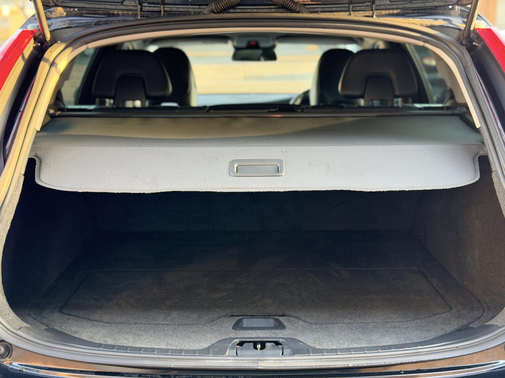 Volvo V60 1.6 T4 SE Lux Nav Estate 5dr Petrol Powershift Euro 5 (180 ps)