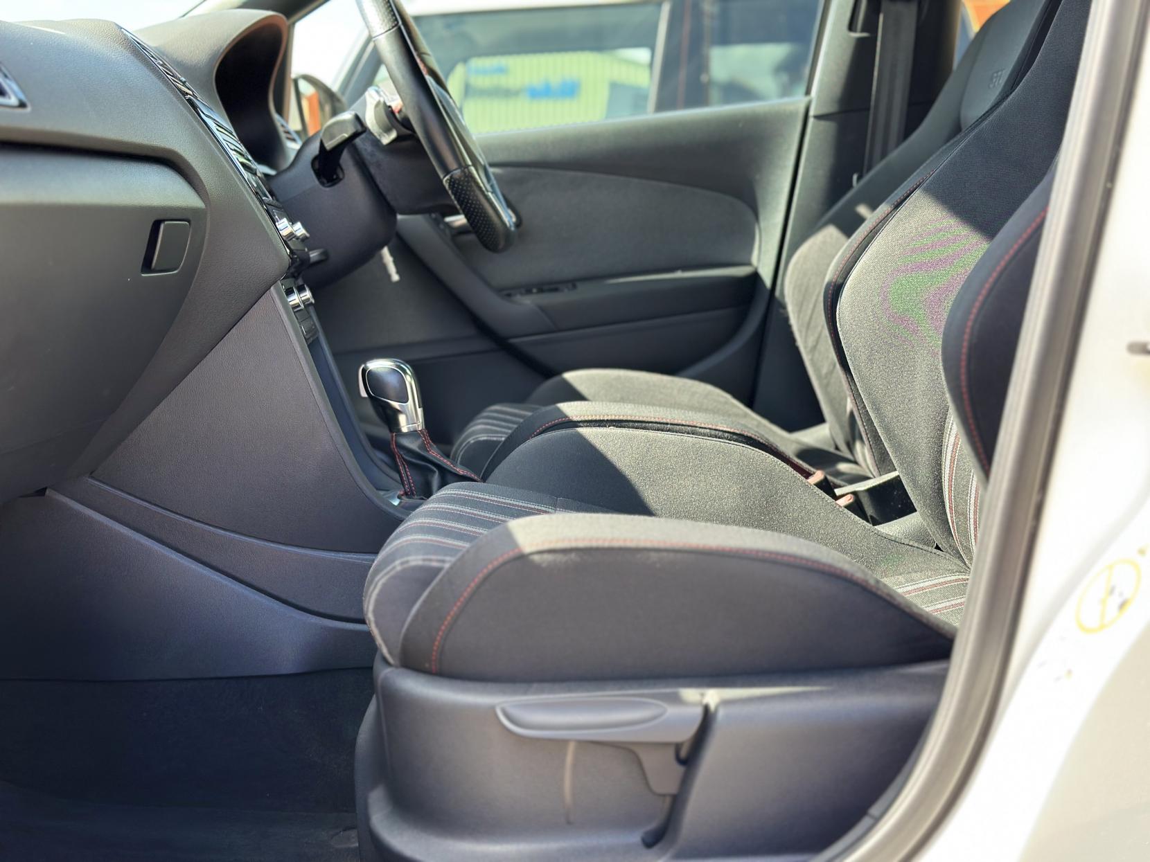 Volkswagen Polo 1.4 TSI GTI Hatchback 5dr Petrol DSG Euro 5 (180 ps)