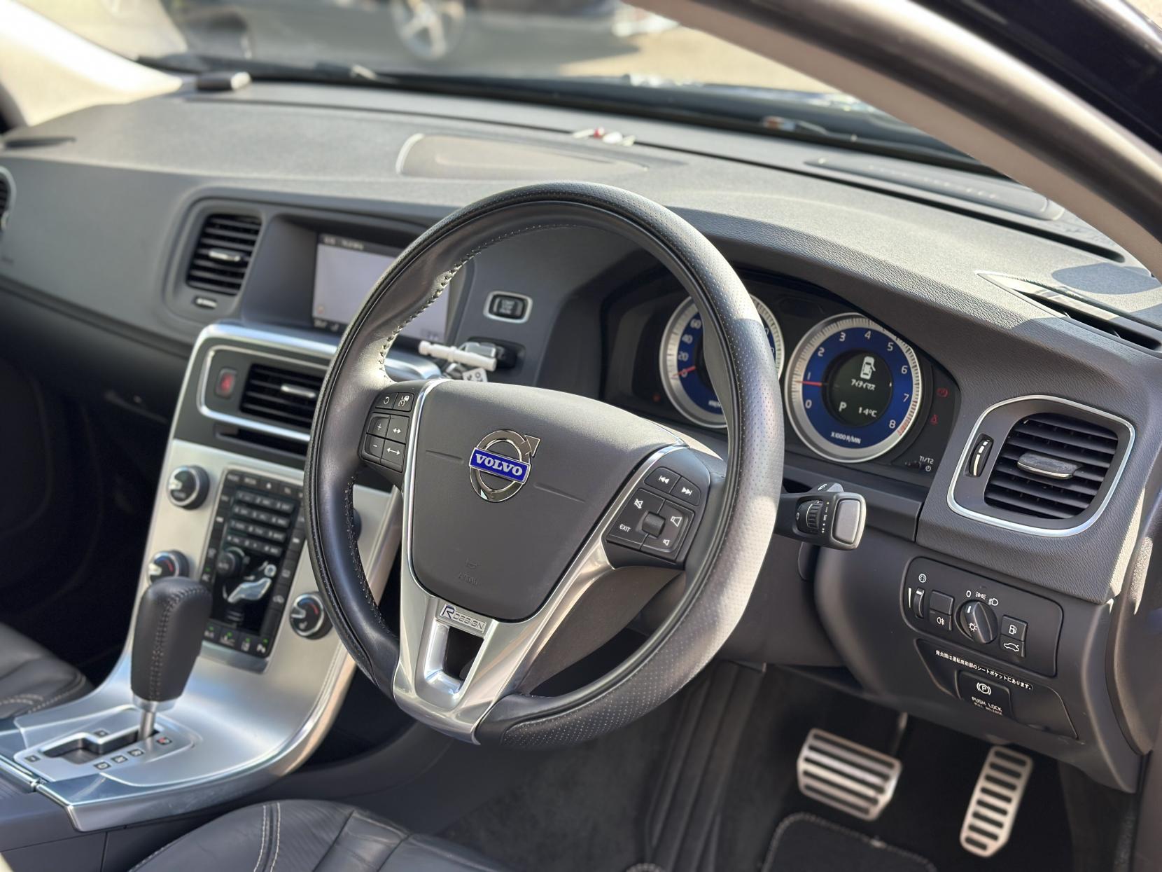 Volvo S60 1.6 T4 R-Design Nav Saloon 4dr Petrol Powershift Euro 5 (180 ps)