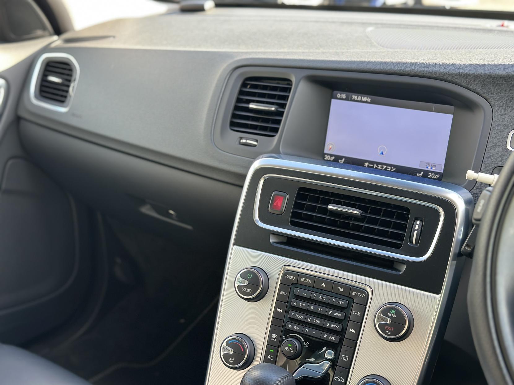 Volvo S60 1.6 T4 R-Design Nav Saloon 4dr Petrol Powershift Euro 5 (180 ps)